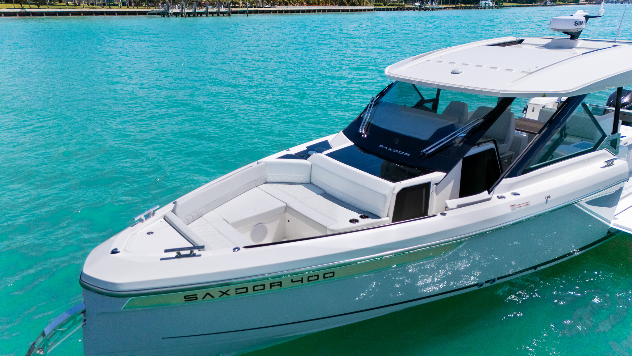 Yacht Photo 3